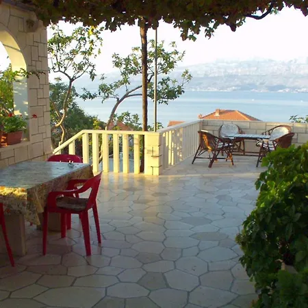 740b * ポスティレ